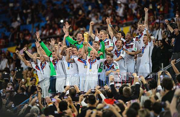 欧洲杯：足球盛宴与24支球队的竞技传奇